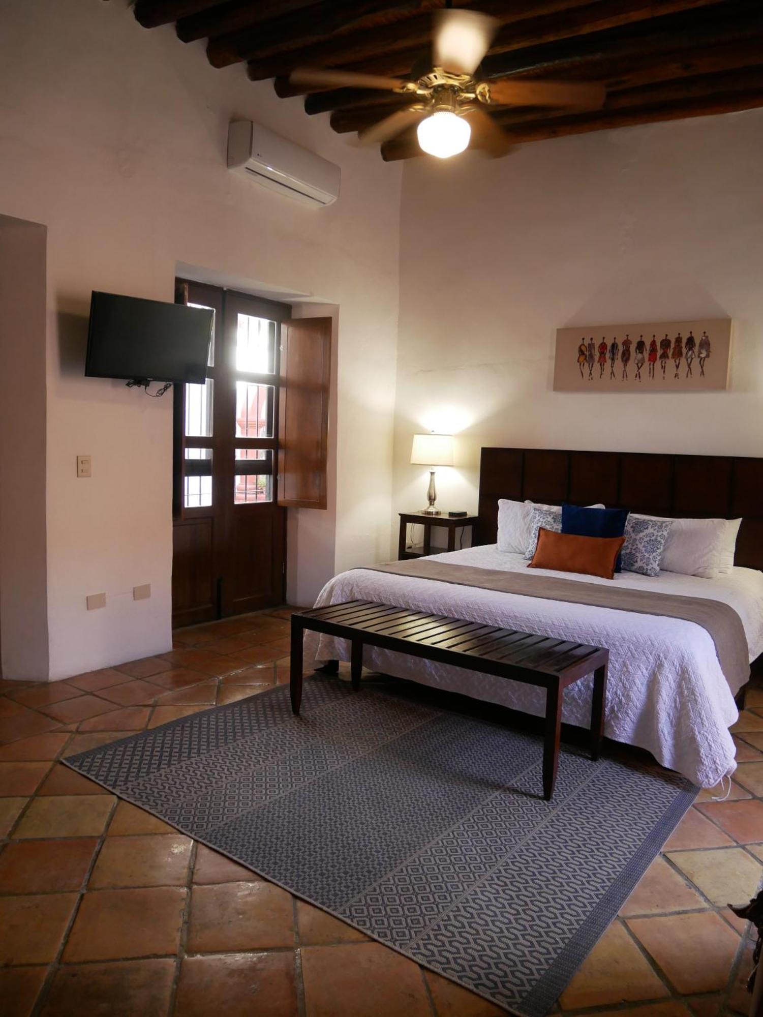 Hotel El Farol باراس دي لا فونتي المظهر الخارجي الصورة